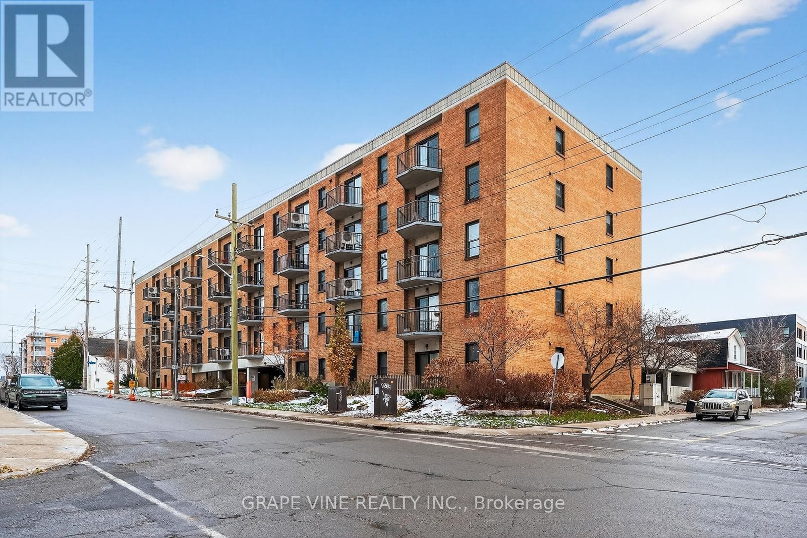 102 - 50 Burnside Avenue