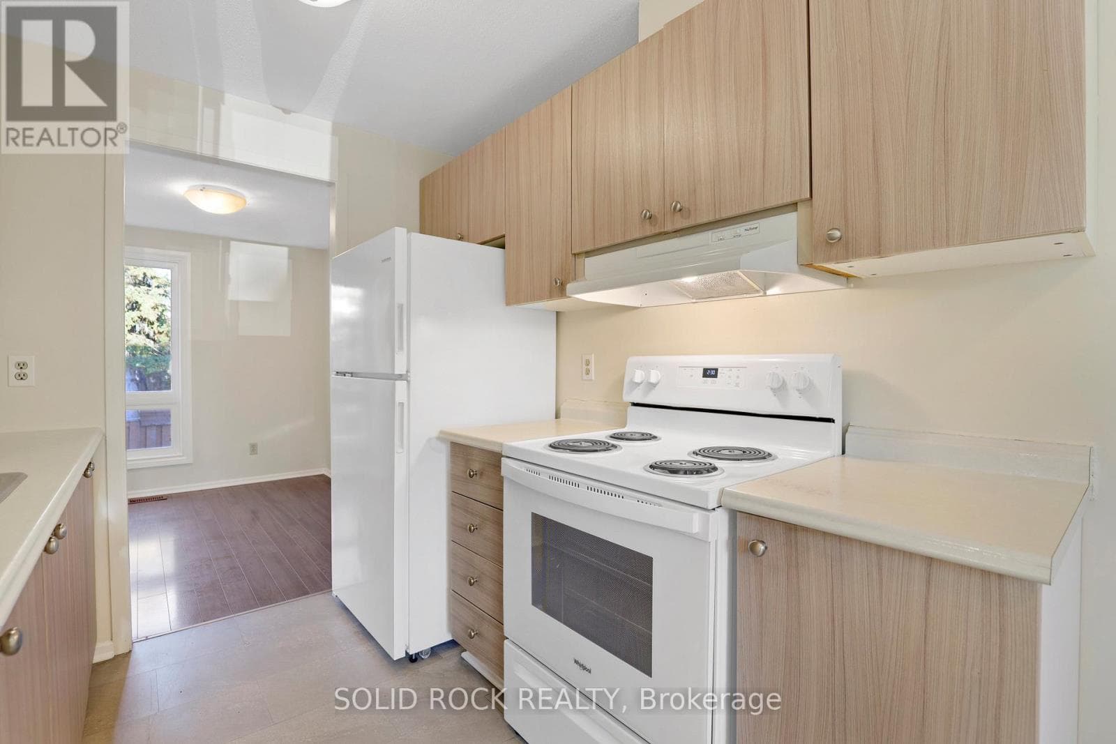 18 - 35 Thistledown Court