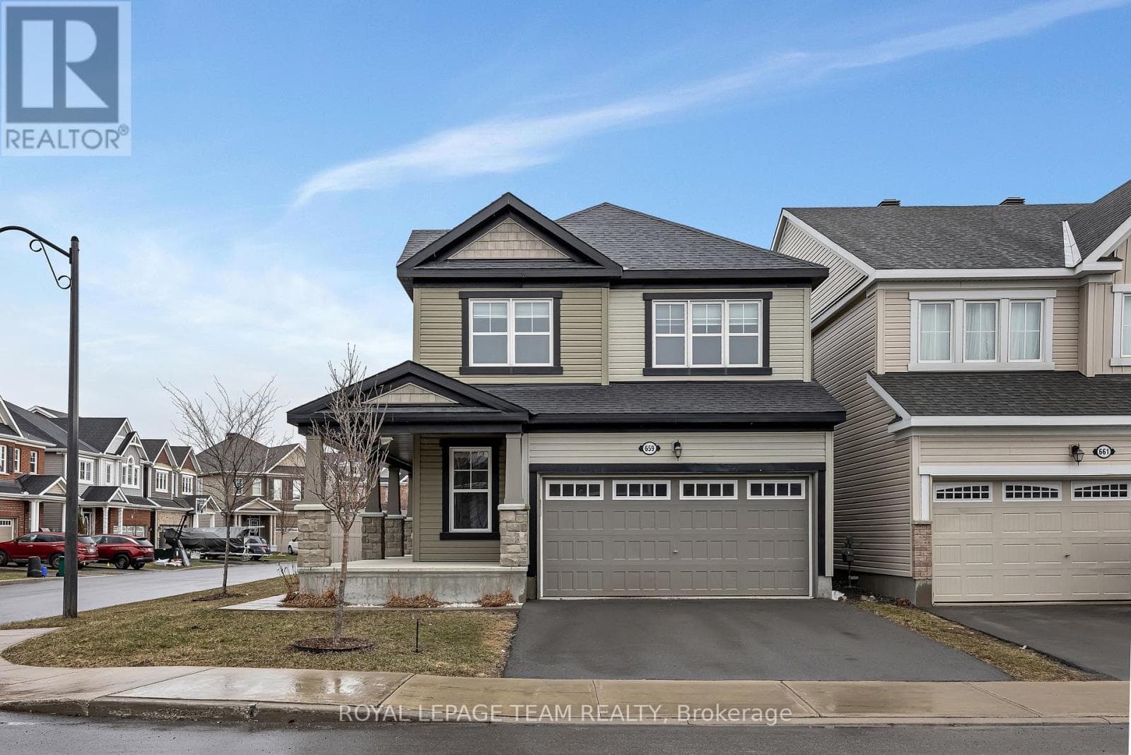 659 Pearl Dace Crescent
