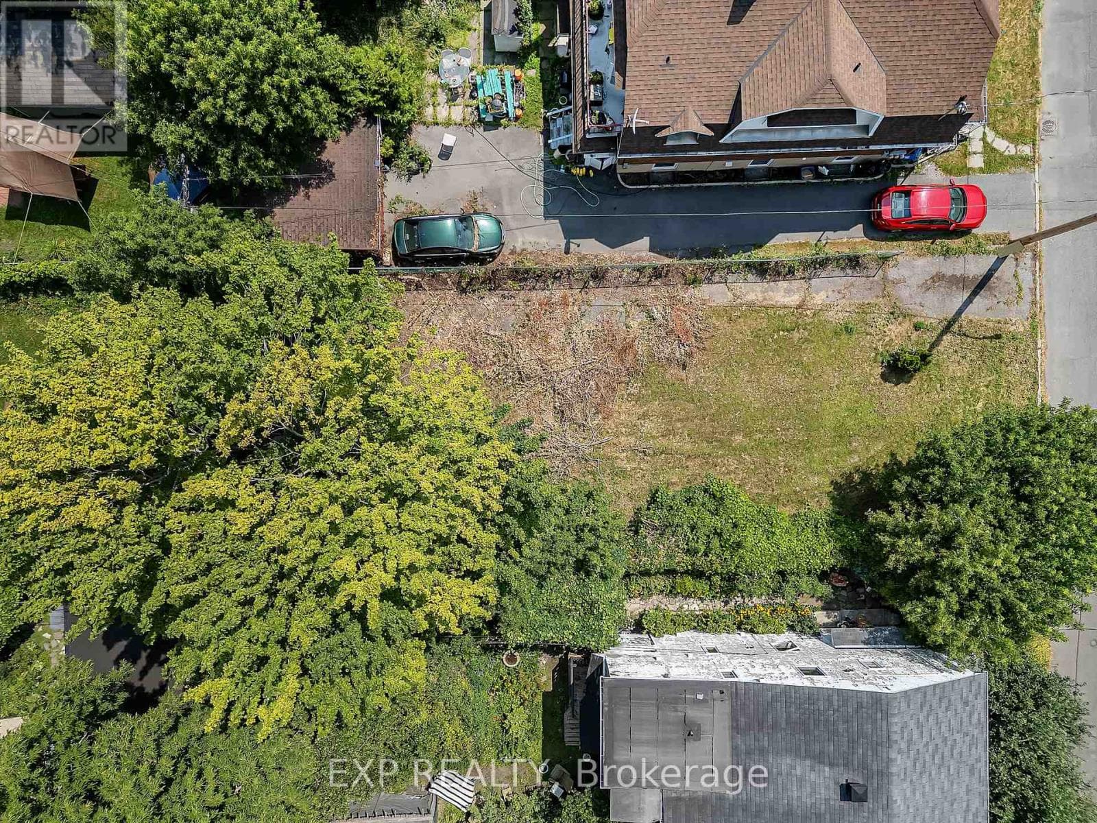 29 Marquette Avenue