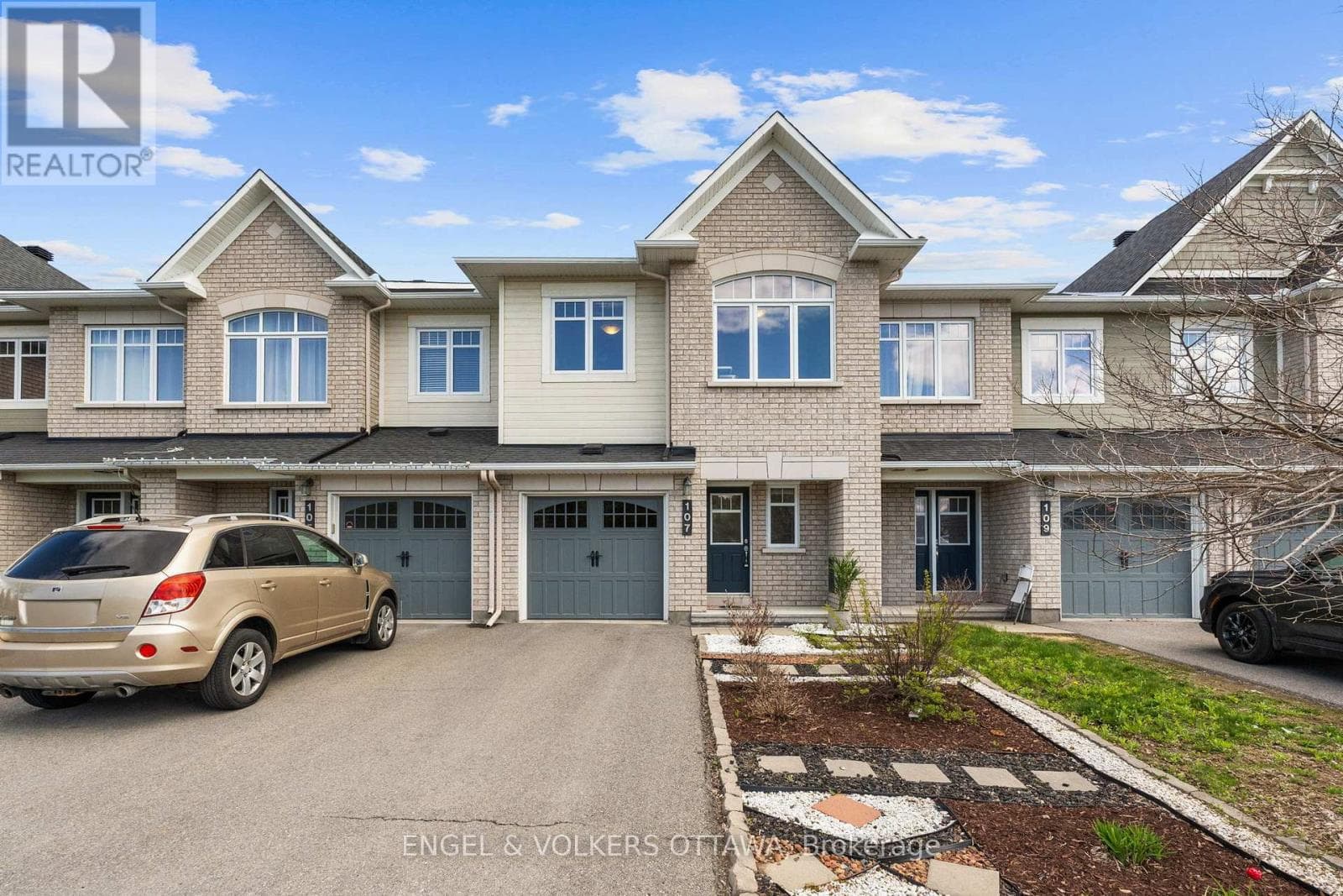 107 Mancini Way