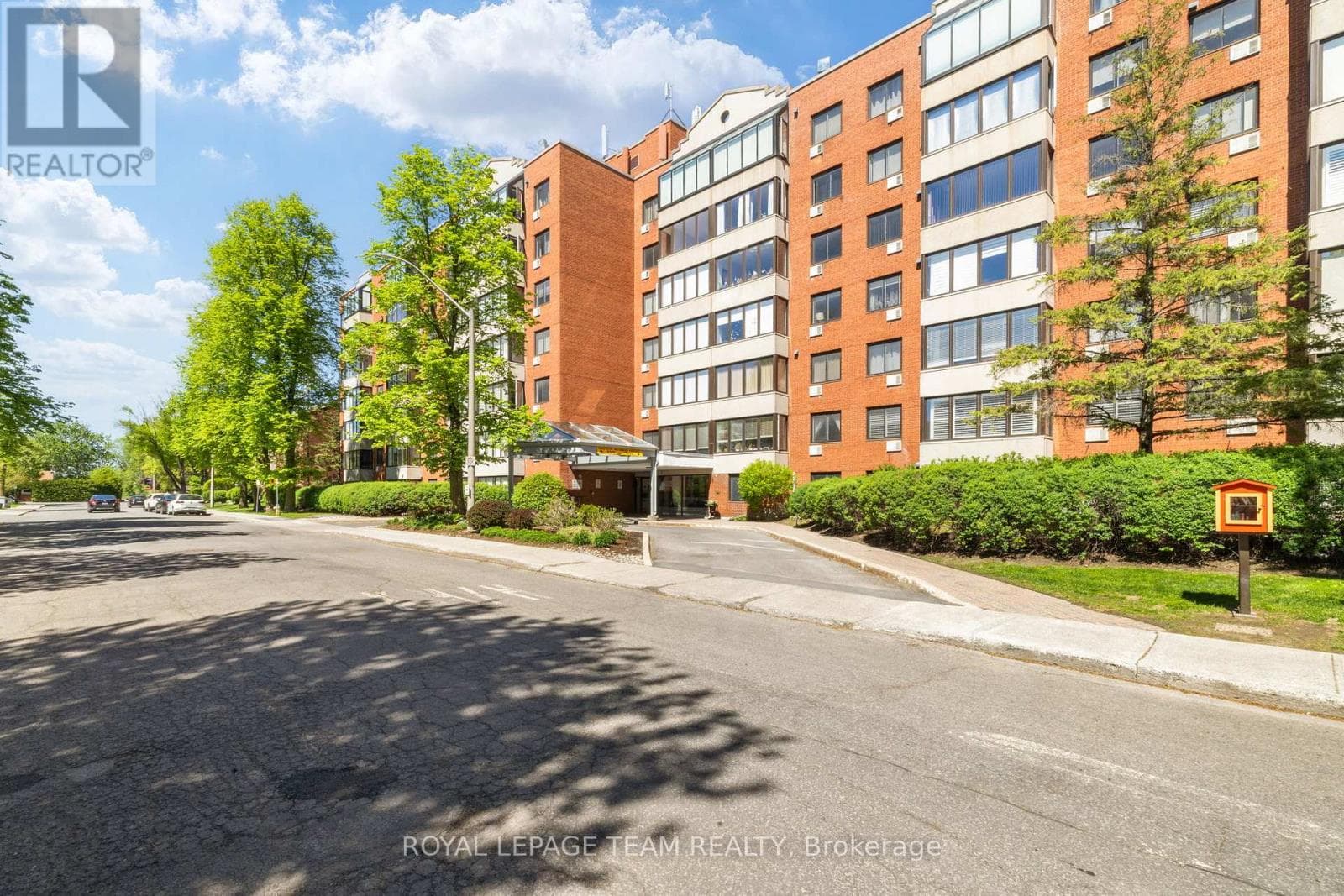 301 - 225 Alvin Road