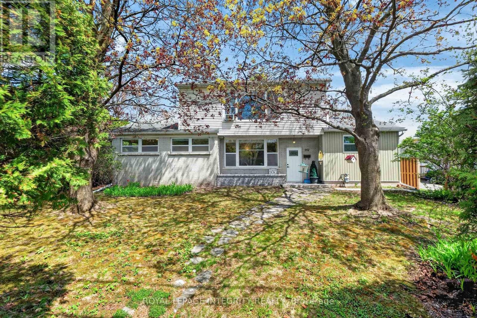 957 Blair Road