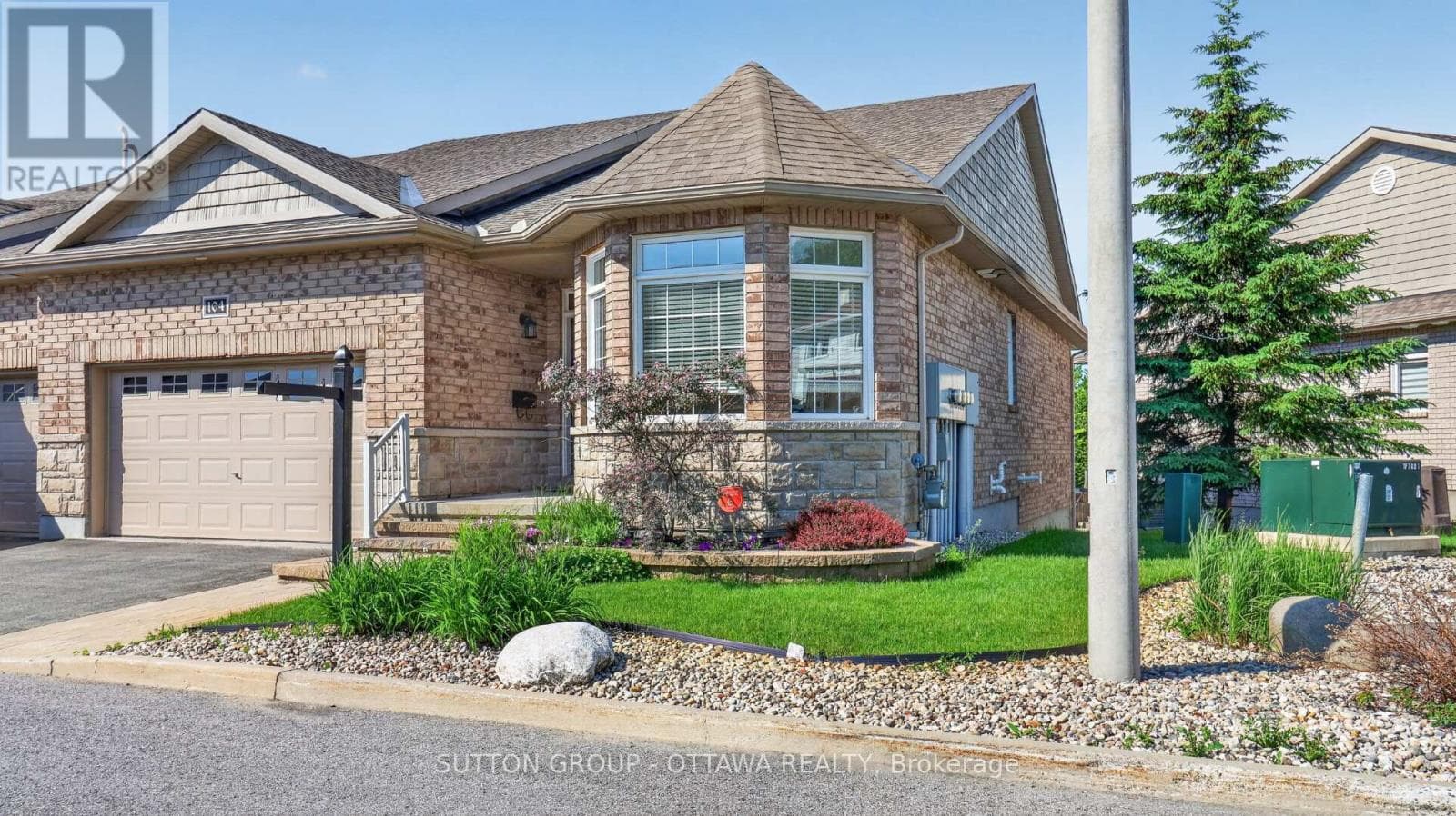 104 Passageway Private