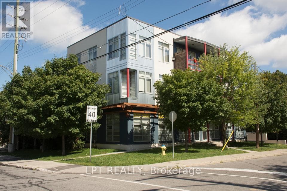3 Claremont Drive