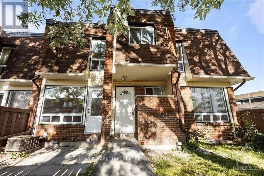 41 - 2939 Fairlea Crescent