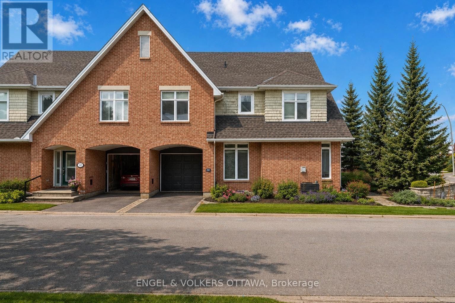 145 Manorhill Private