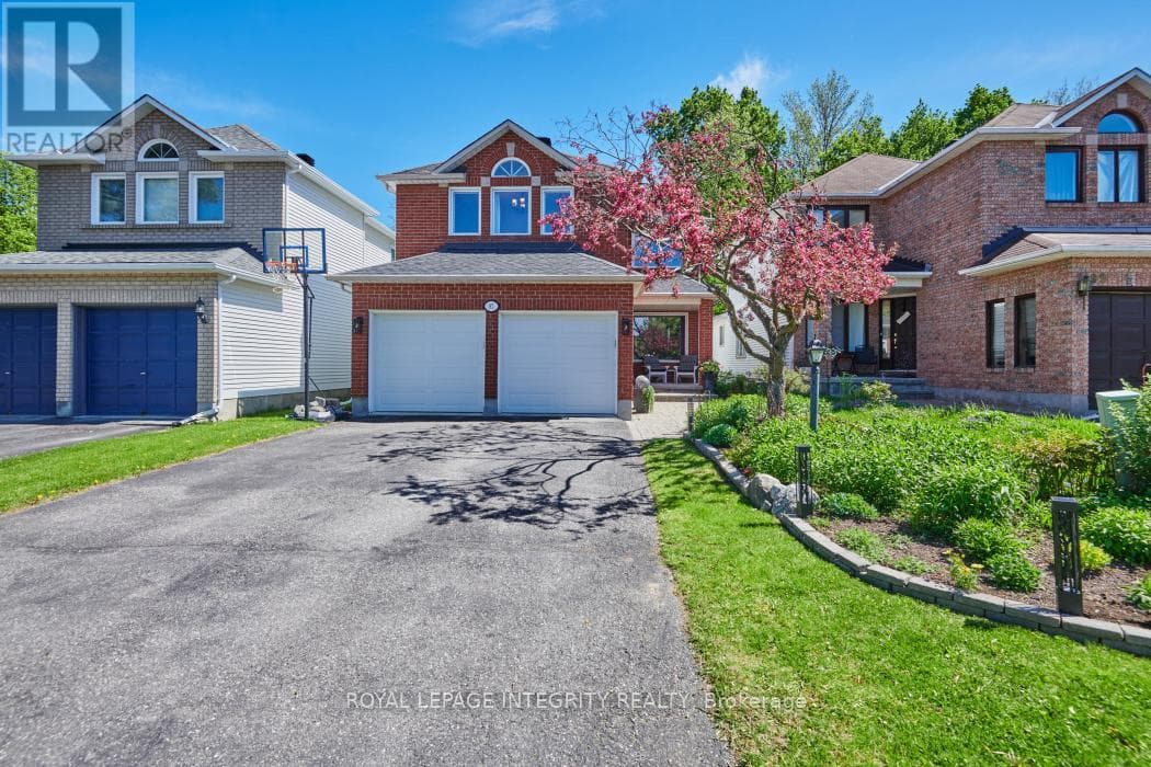 97 Grenadier Way
