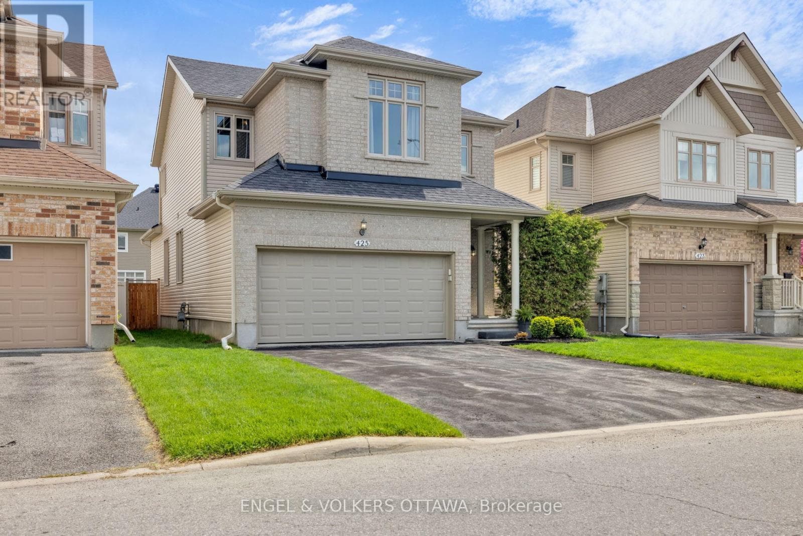 425 Cooks Mill Crescent