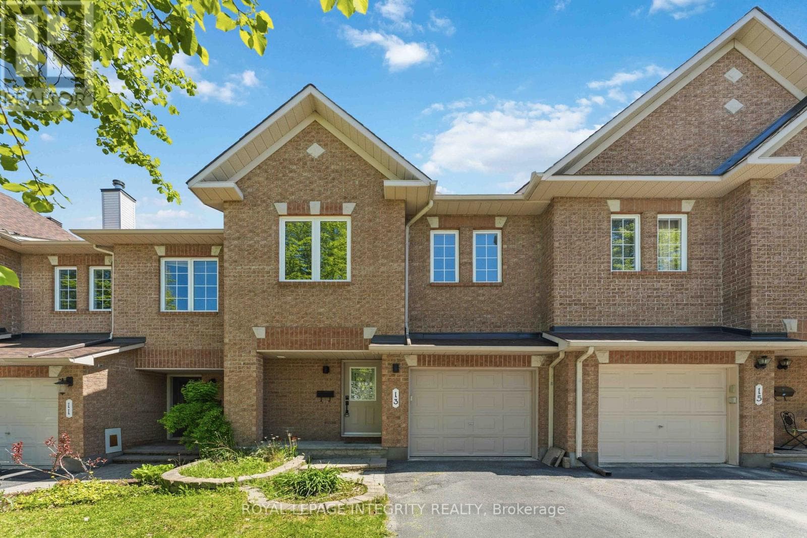 13 Southpointe Avenue