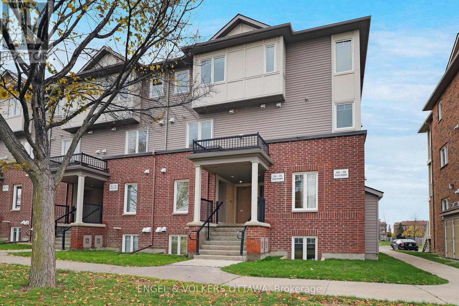 270 Espin Heights