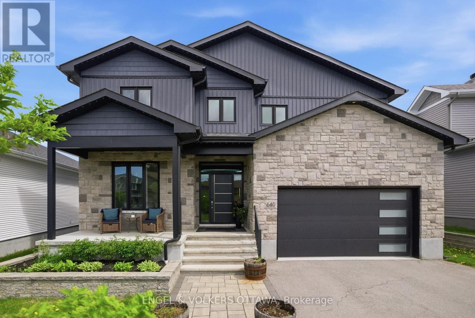 640 Meadowridge Circle