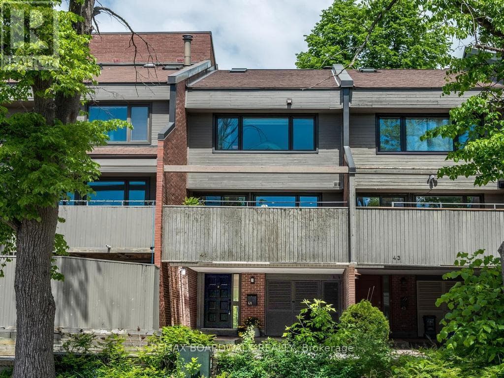 41 Putman Avenue