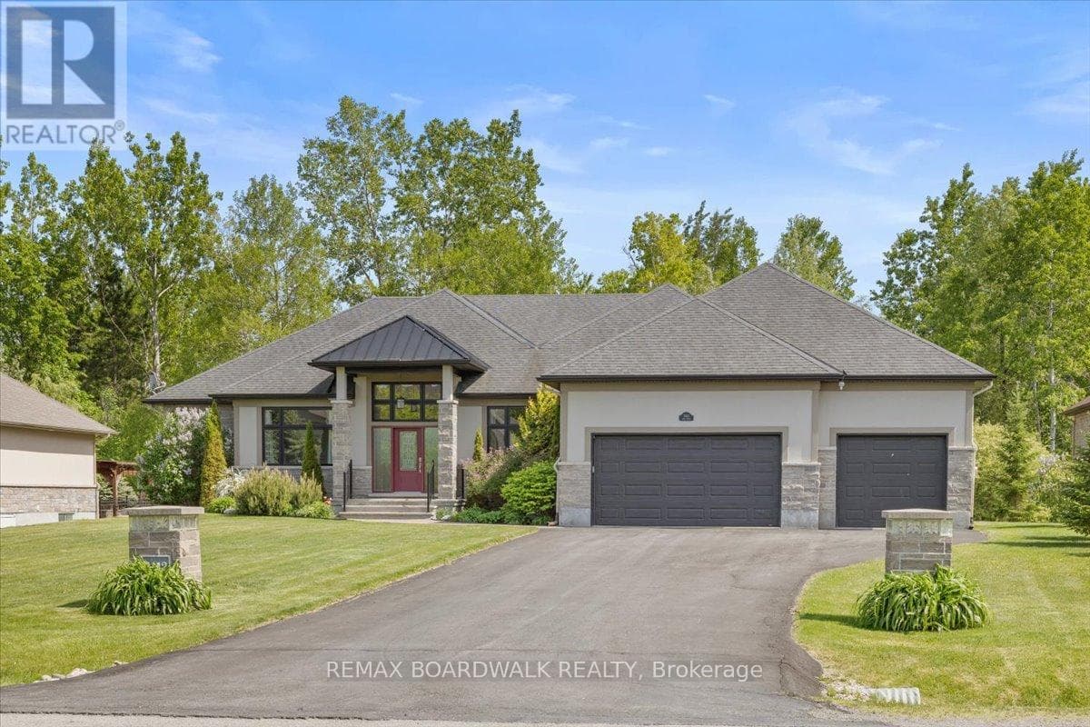 7412 Blue Water Crescent