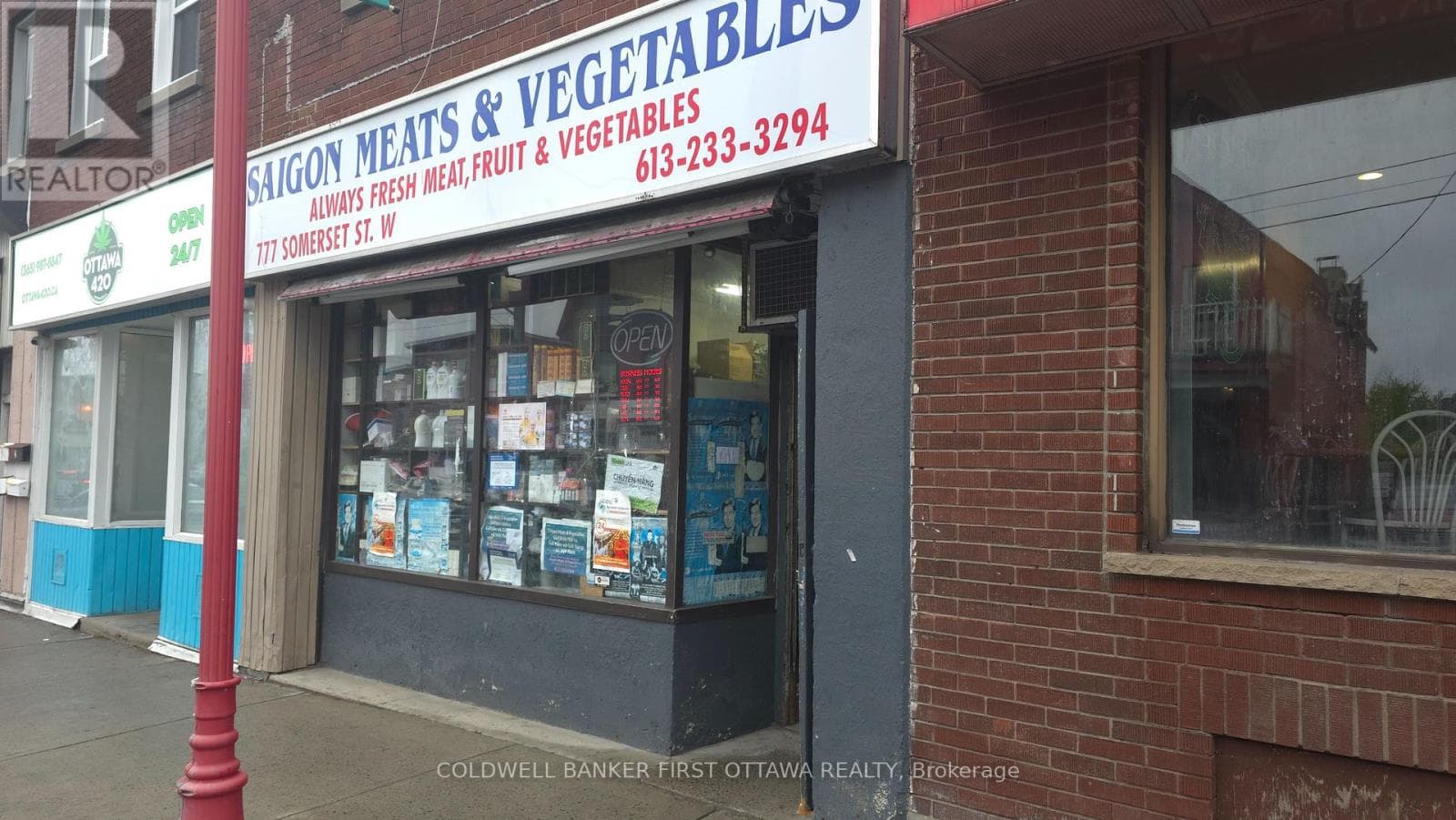 777 Somerset Street W