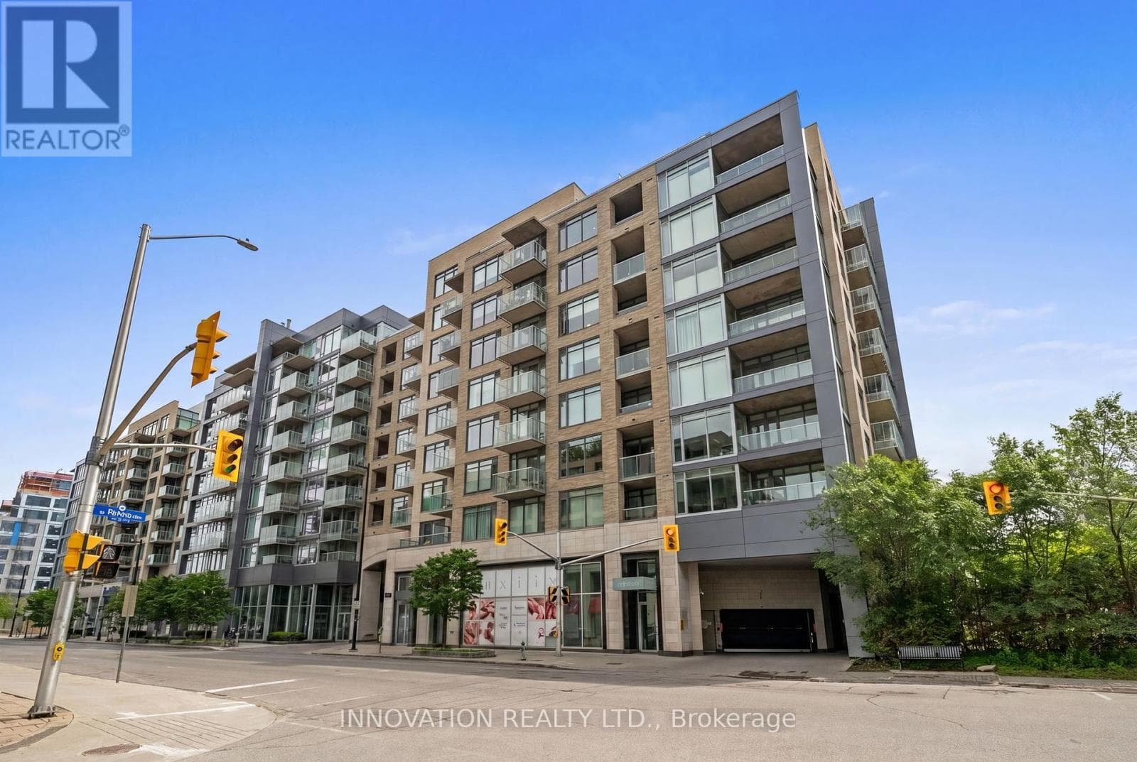 803 - 108 Richmond Road